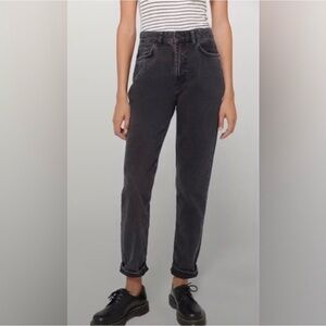 BDG Mom Cropped High Rise Straight Black Wash Denim Jeans Urban Outfitters 27/27